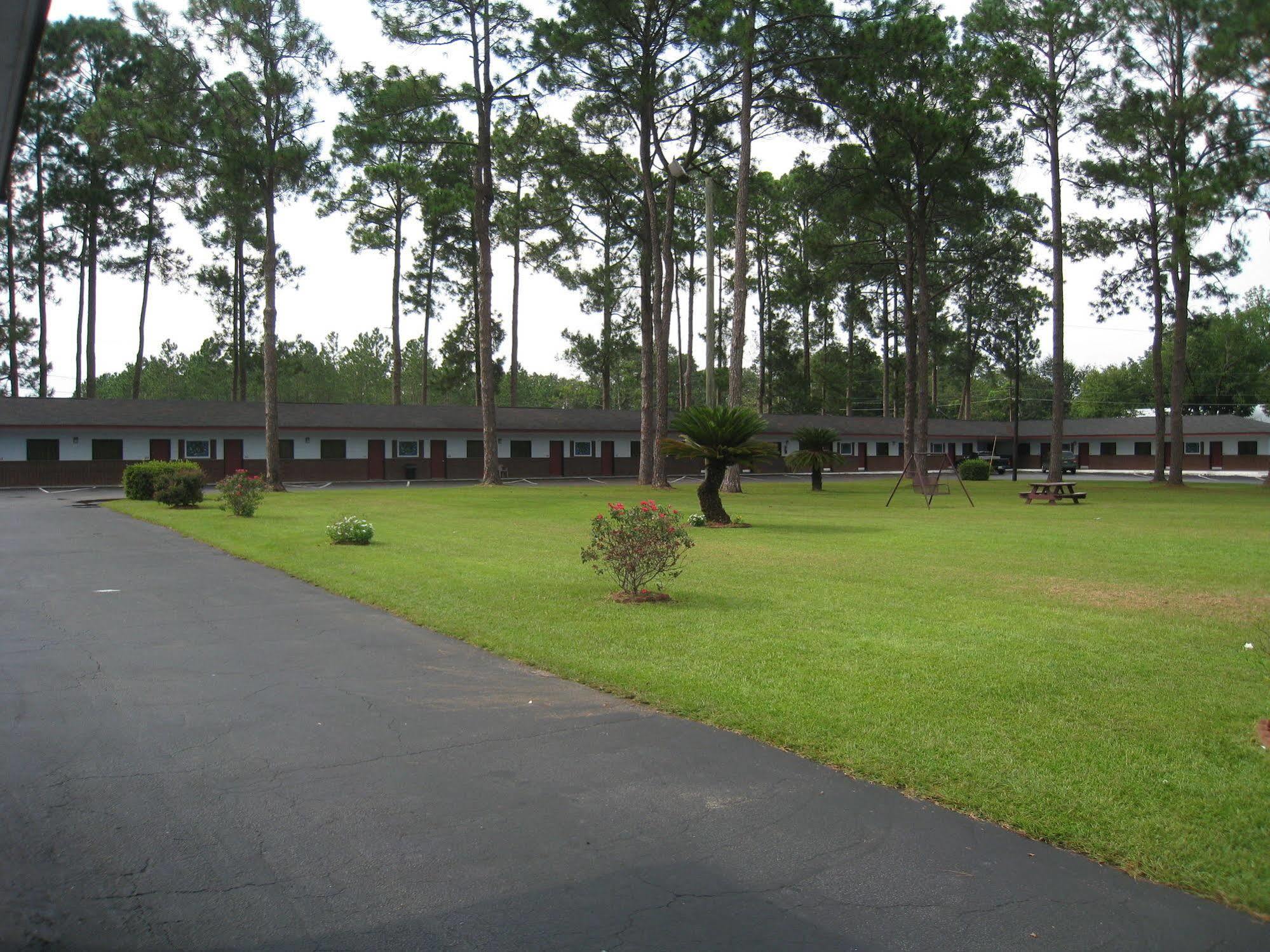 Cheerio Inn - Glennville Bagian luar foto